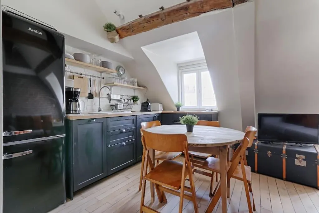 Mykeypers - Fantastic Designed Parisan Loft 2br/6p- Le Marais * Paryż